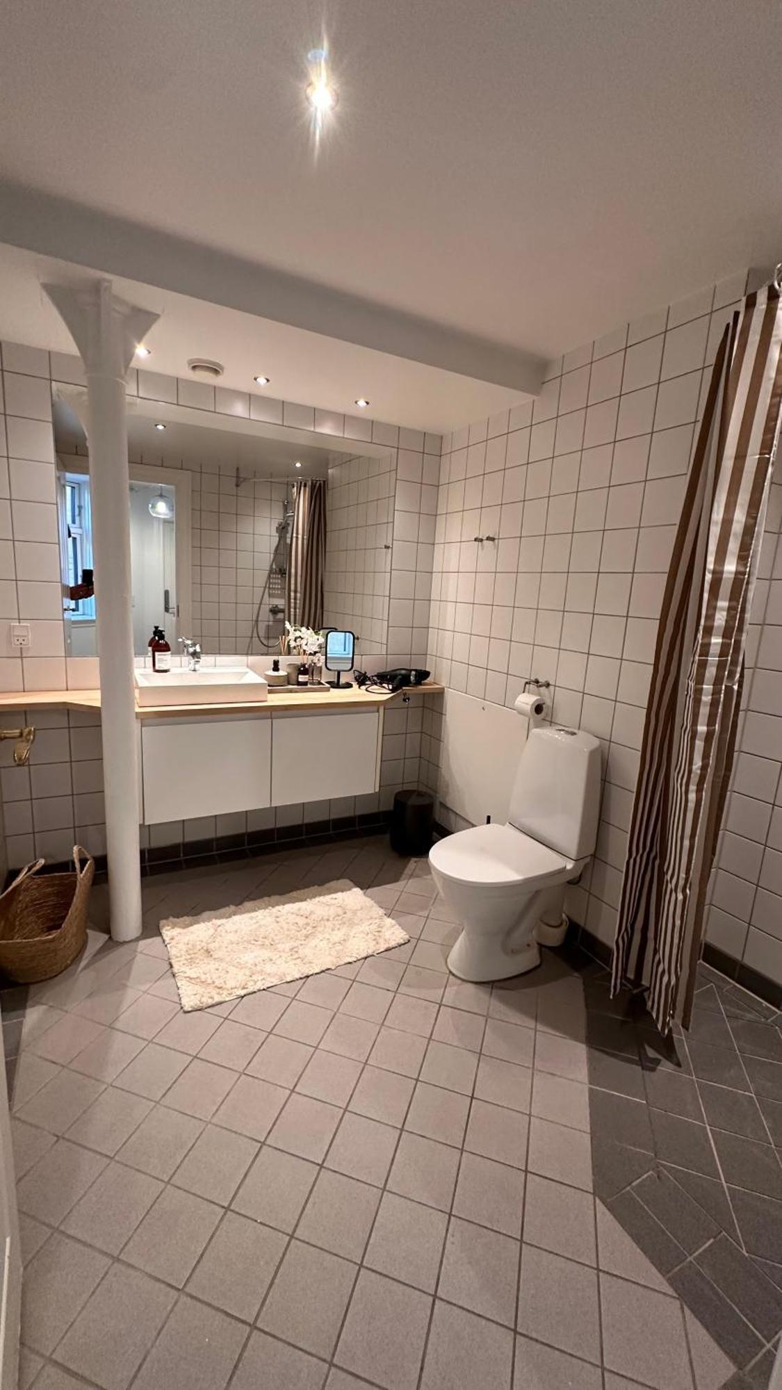 Lovstraede From 1 To 6 - Carolinas Lejlighed København