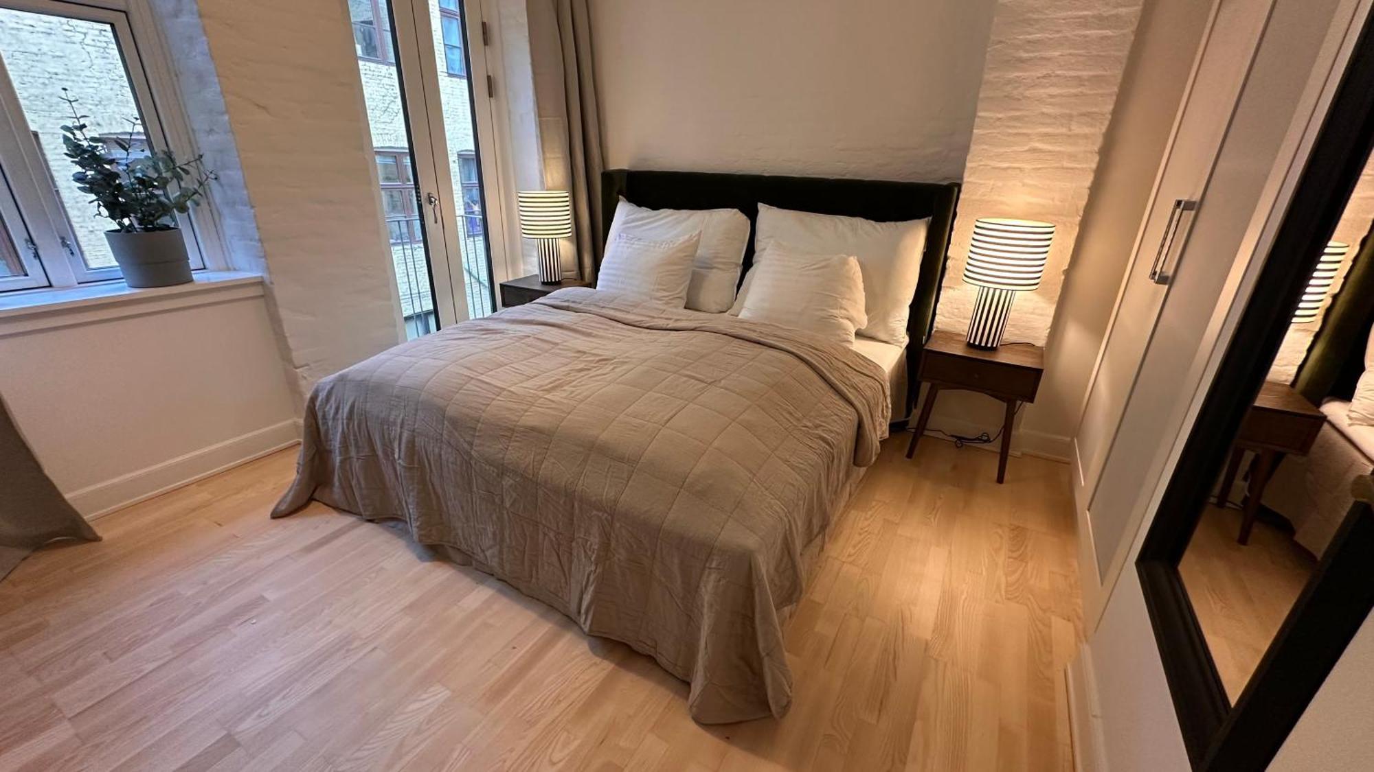 Lejlighed Lovstraede From 1 To 6 - Carolinas København