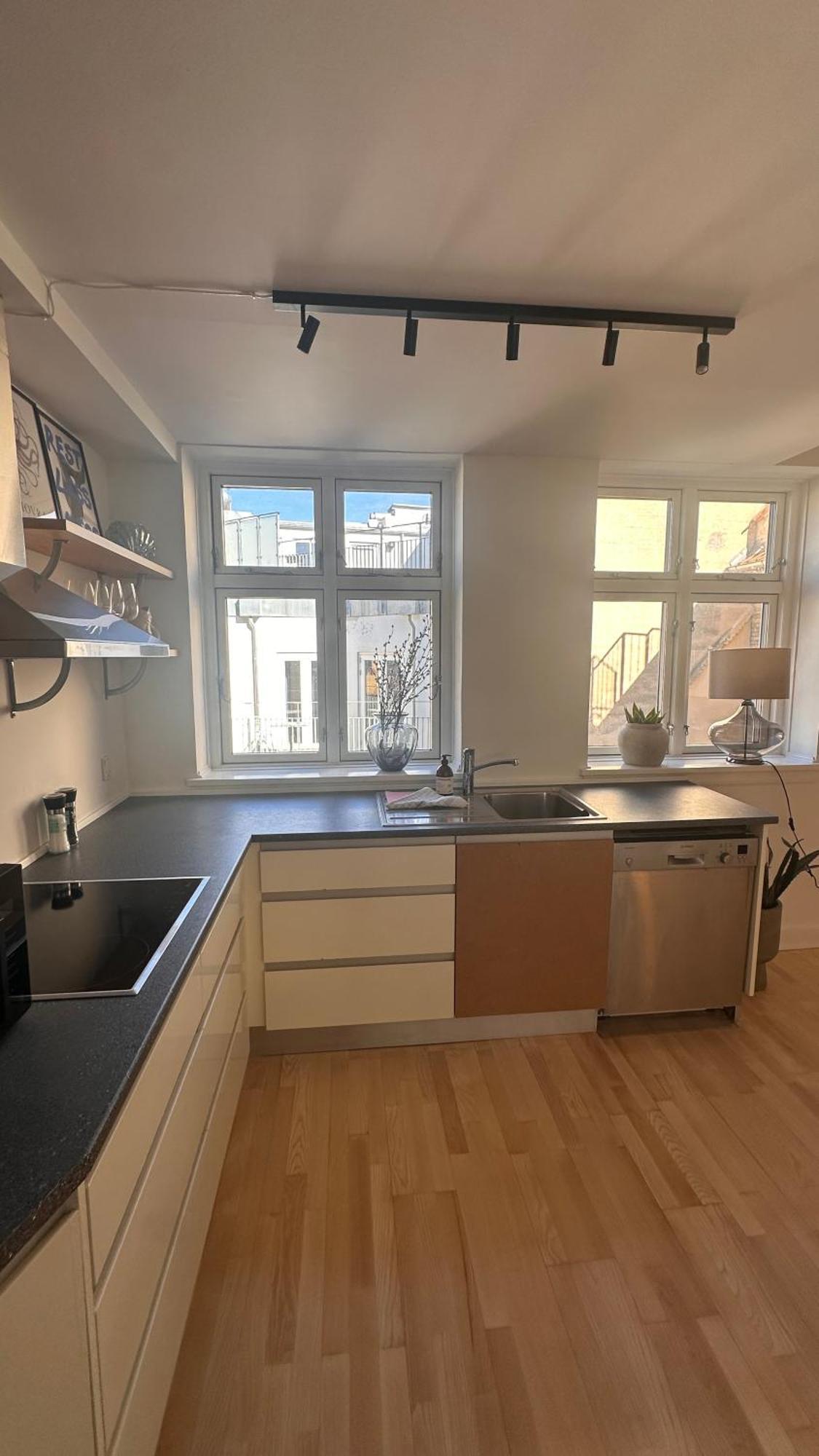 Lovstraede From 1 To 6 - Carolinas * København