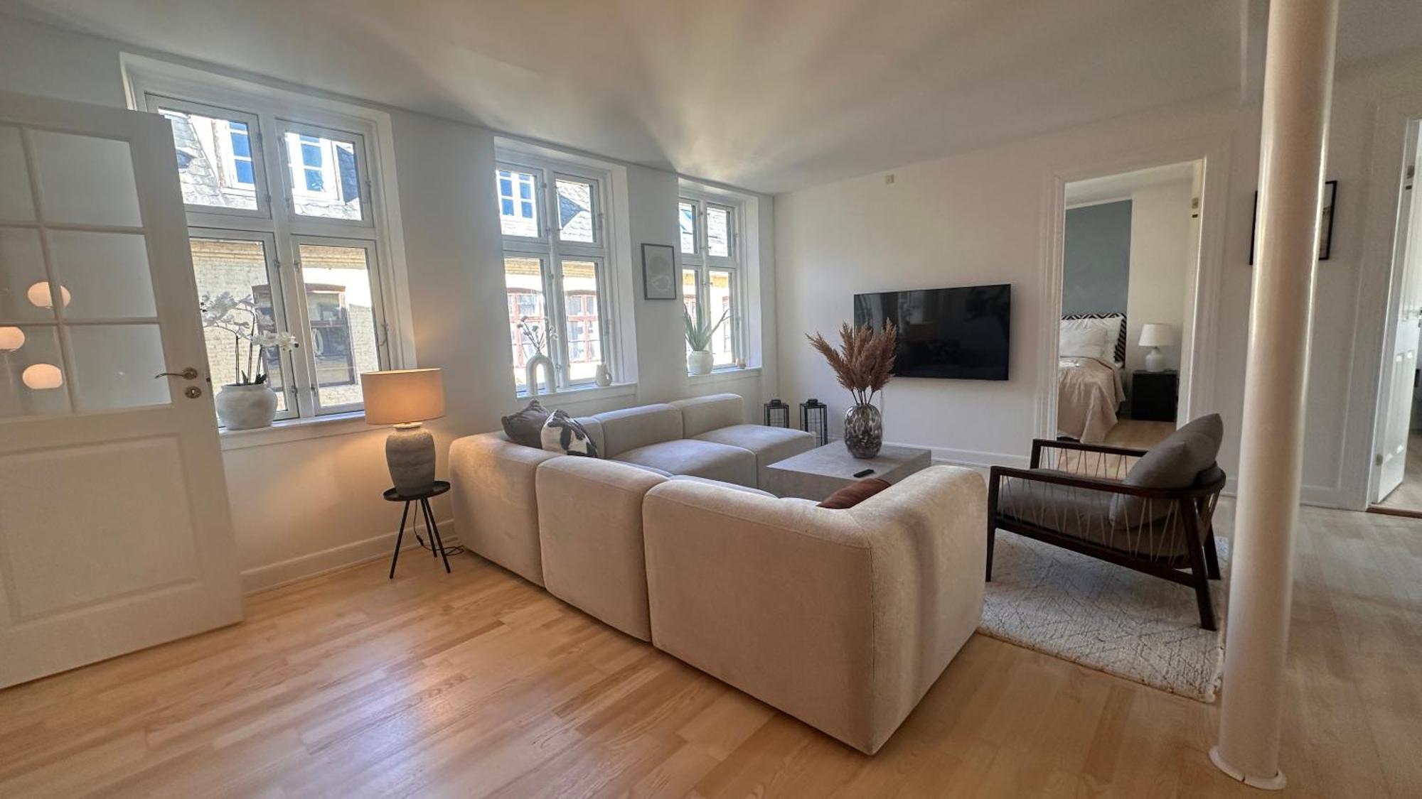 Lovstraede From 1 To 6 - Carolinas Lejlighed København